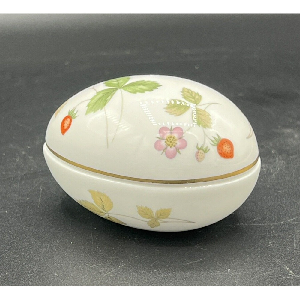 Wedgwood Wild Strawberry Bone China Egg Dish Gold Ring 4" ~ England ~ Signed